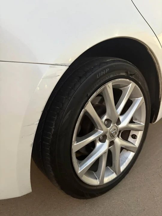 2011 Lexus IS 2nd Gen - Image 16 of 20