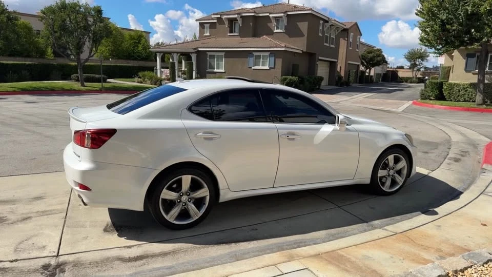 2011 Lexus IS 2nd Gen - Image 5 of 11