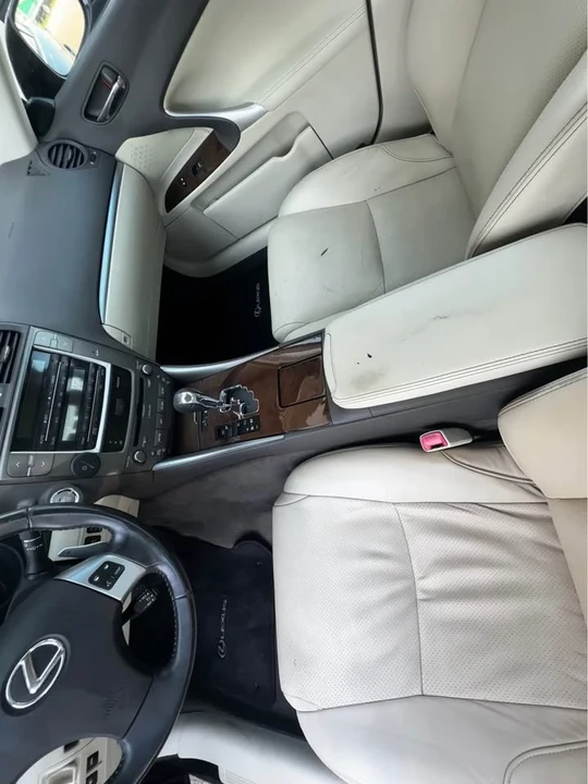 2011 Lexus IS 2nd Gen - Image 8 of 11