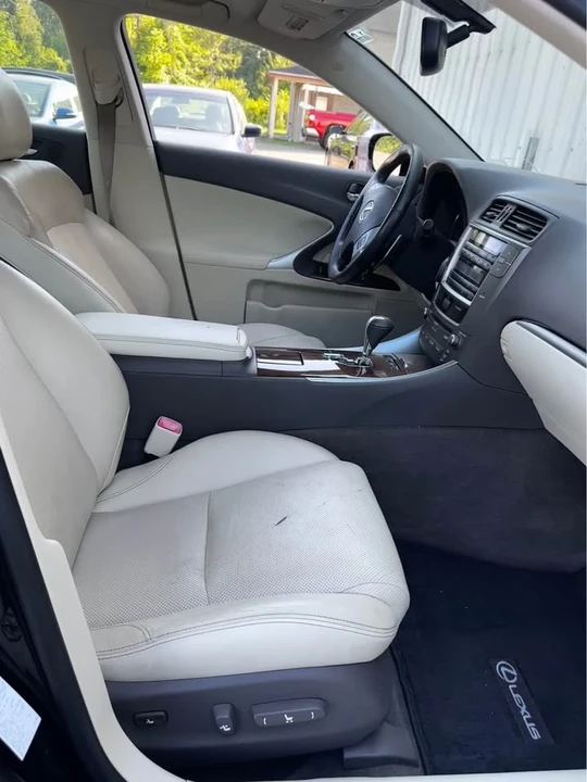 2011 Lexus IS 2nd Gen - Image 11 of 11