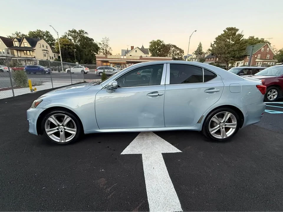 2011 Lexus IS 2nd Gen - Image 13 of 14