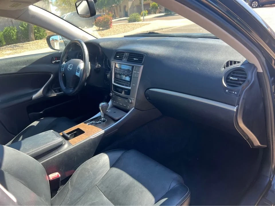2011 Lexus IS 2nd Gen - Image 11 of 17