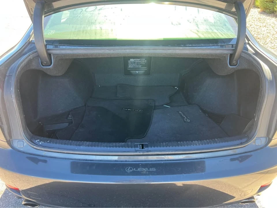 2011 Lexus IS 2nd Gen - Image 15 of 17