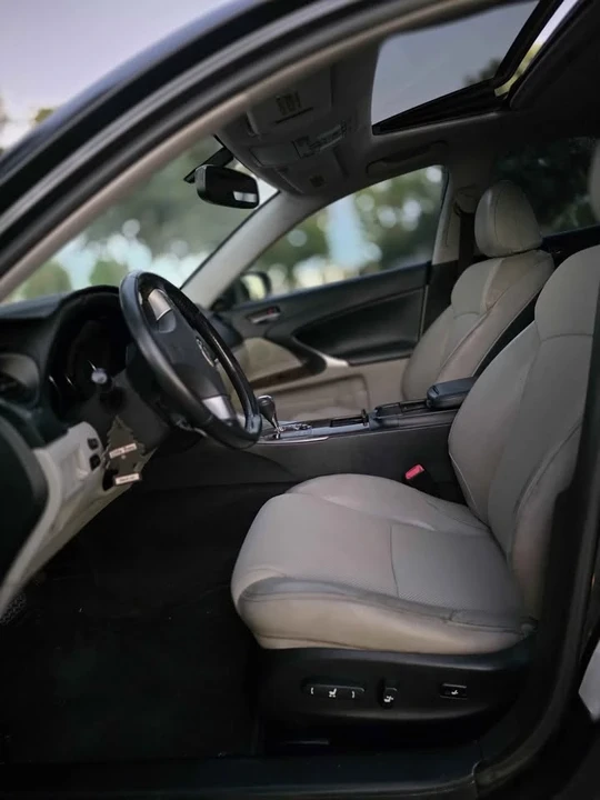 2011 Lexus IS 2nd Gen - Image 7 of 17
