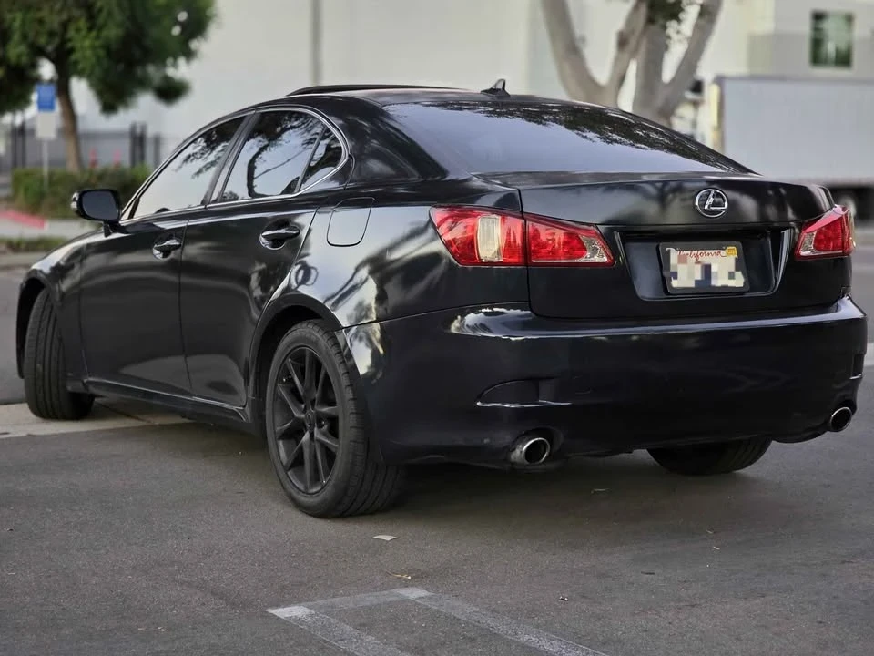 2011 Lexus IS 2nd Gen - Image 6 of 17