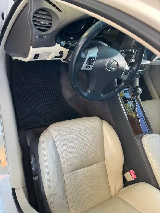 2011 Lexus IS 2nd Gen - Image 11 of 20