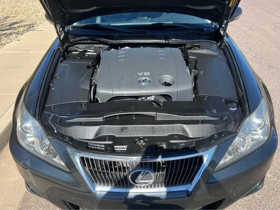 2011 Lexus IS 2nd Gen - Image 16 of 17