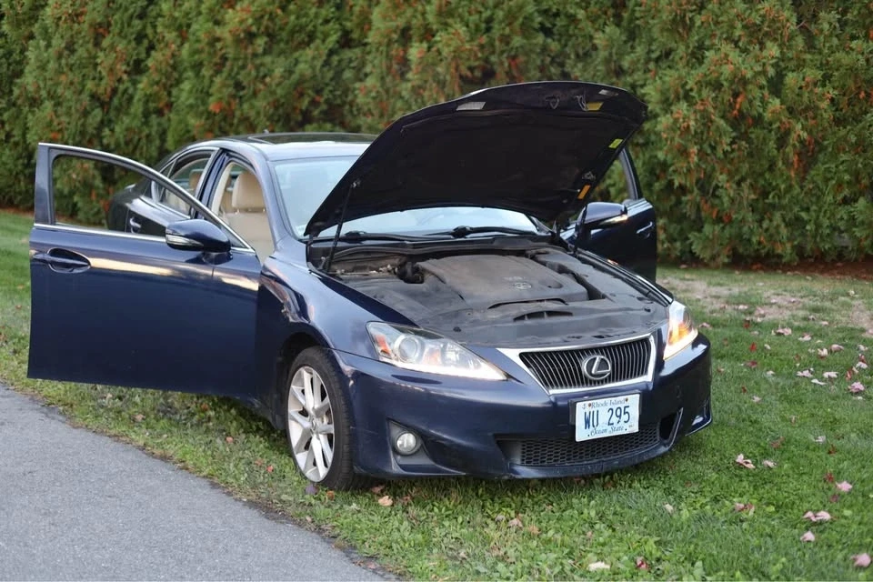 2011 Lexus IS 2nd Gen - Image 16 of 19