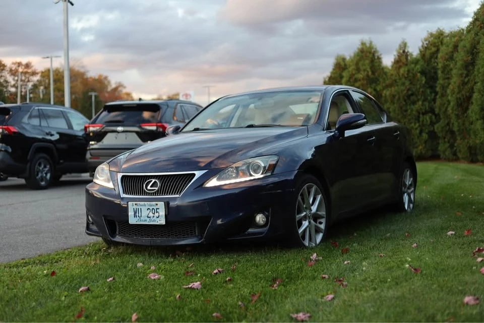 2011 Lexus IS 2nd Gen - Image 2 of 19