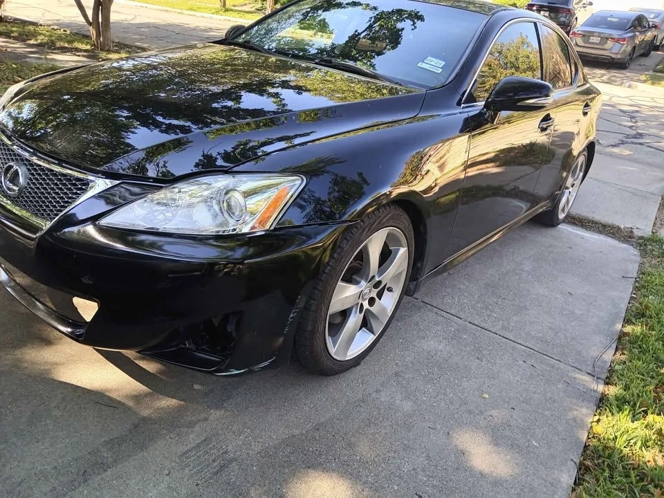 2011 Lexus IS 2nd Gen - Image 2 of 8