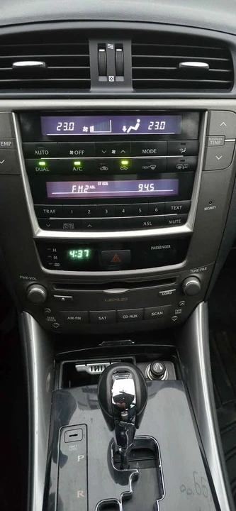 2011 Lexus IS 2nd Gen - Image 9 of 13