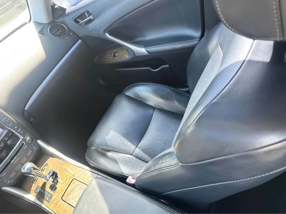 2011 Lexus IS 2nd Gen - Image 12 of 15