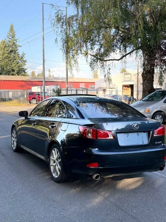 2011 Lexus IS 2nd Gen - Image 12 of 13