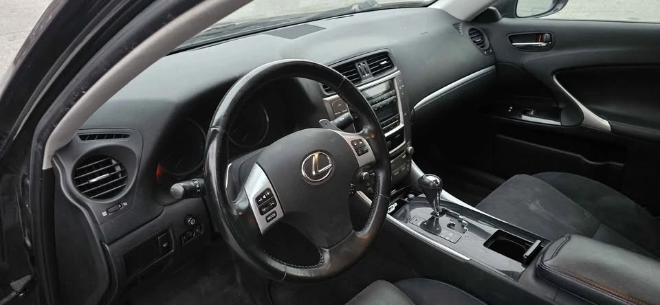 2011 Lexus IS 2nd Gen - Image 7 of 13