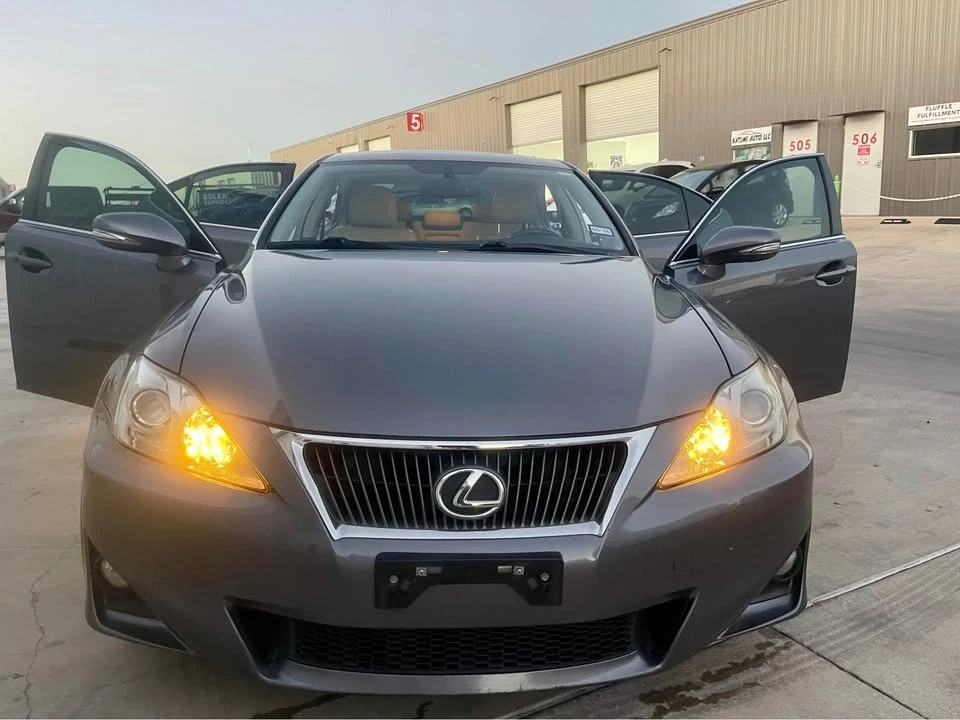 2011 Lexus IS 2nd Gen - Image 11 of 20