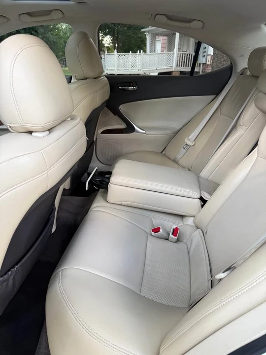 2011 Lexus IS 2nd Gen - Image 7 of 12