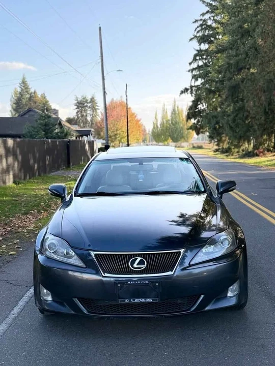 2011 Lexus IS 2nd Gen - Image 2 of 13