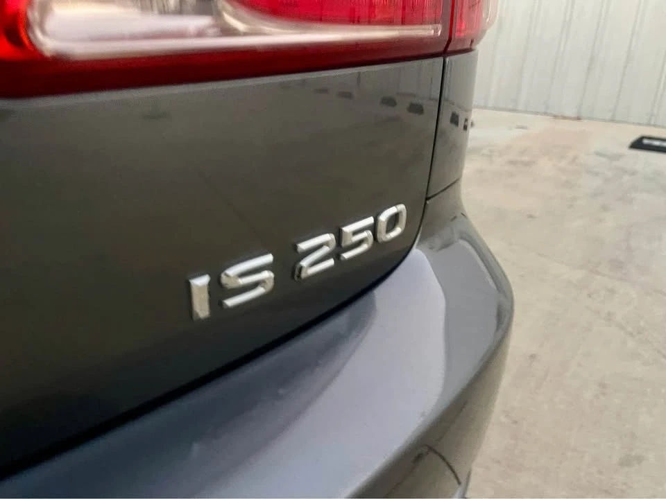 2011 Lexus IS 2nd Gen - Image 8 of 20