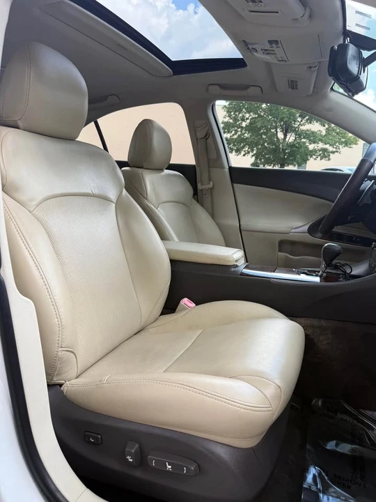 2011 Lexus IS 2nd Gen - Image 5 of 12
