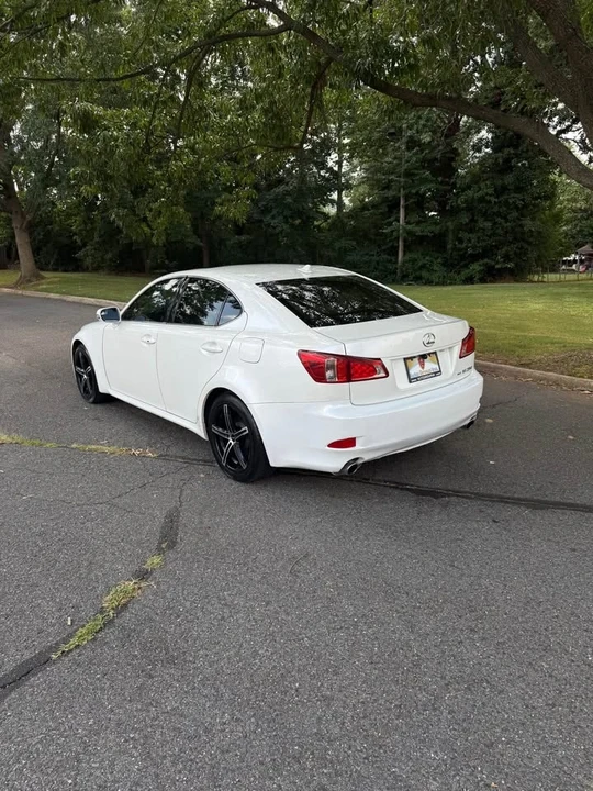 2011 Lexus IS 2nd Gen - Image 12 of 12