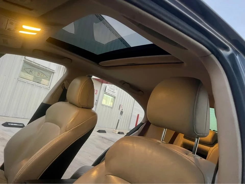 2011 Lexus IS 2nd Gen - Image 18 of 20