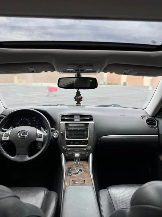 2011 Lexus IS 2nd Gen - Image 8 of 11