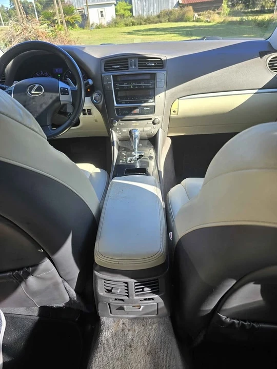 2011 Lexus IS 2nd Gen - Image 3 of 5
