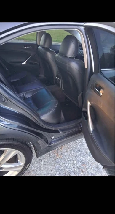2011 Lexus IS 2nd Gen - Image 8 of 14