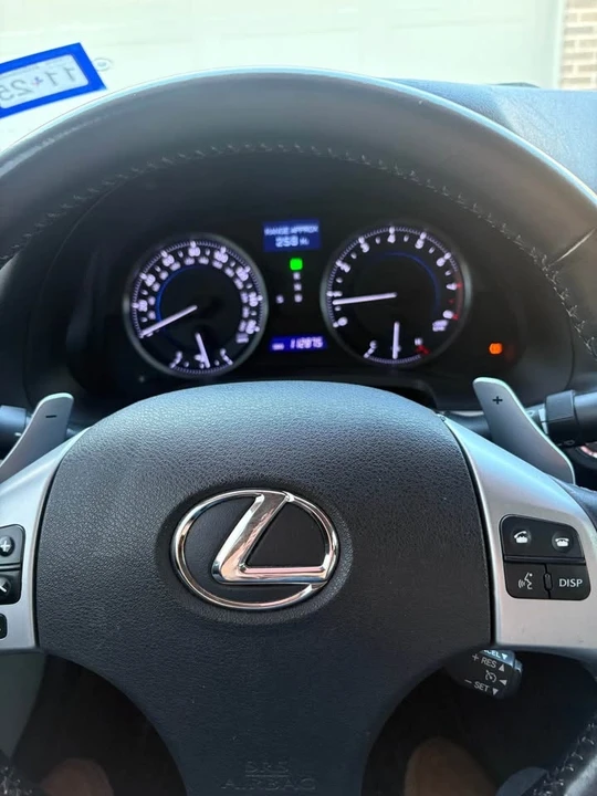 2011 Lexus IS 2nd Gen - Image 9 of 19