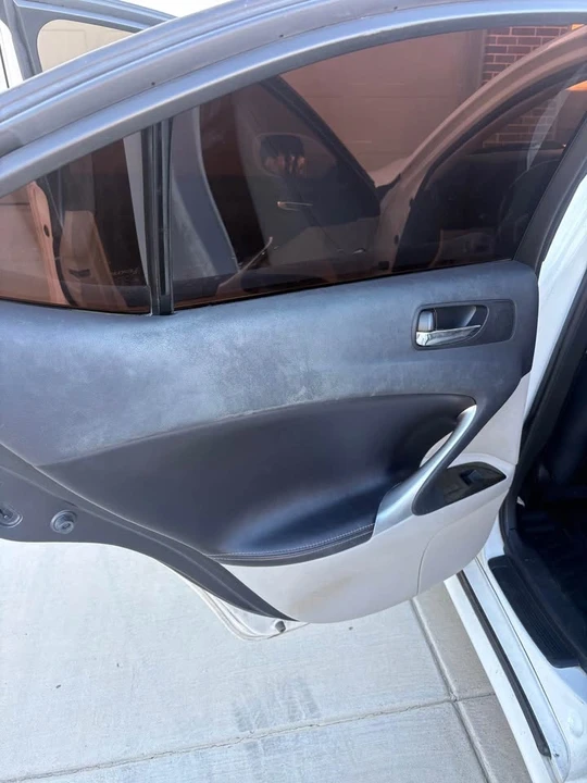 2011 Lexus IS 2nd Gen - Image 17 of 19
