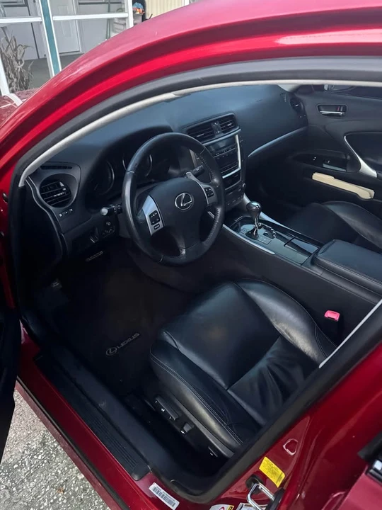 2011 Lexus IS 2nd Gen - Image 7 of 11