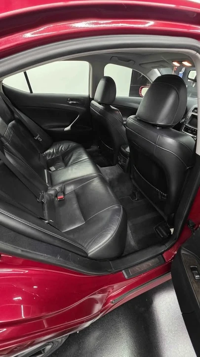 2011 Lexus IS 2nd Gen - Image 4 of 7