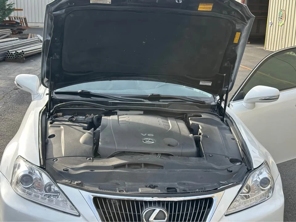 2011 Lexus IS 2nd Gen - Image 8 of 10