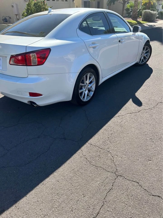 2011 Lexus IS 2nd Gen - Image 9 of 10