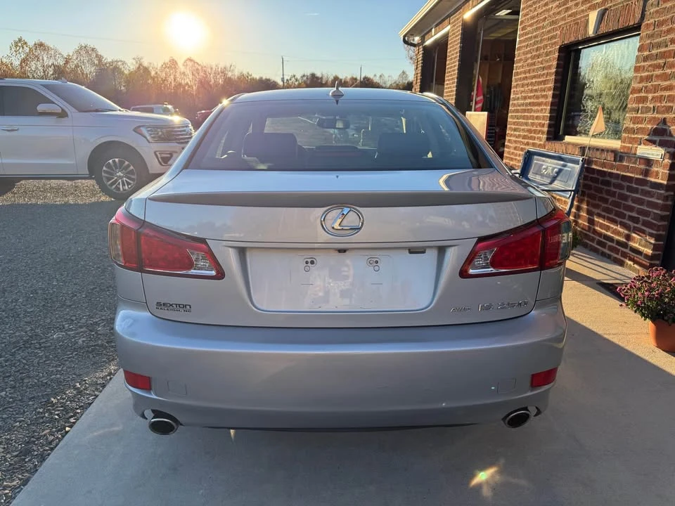 2011 Lexus IS 2nd Gen - Image 4 of 12