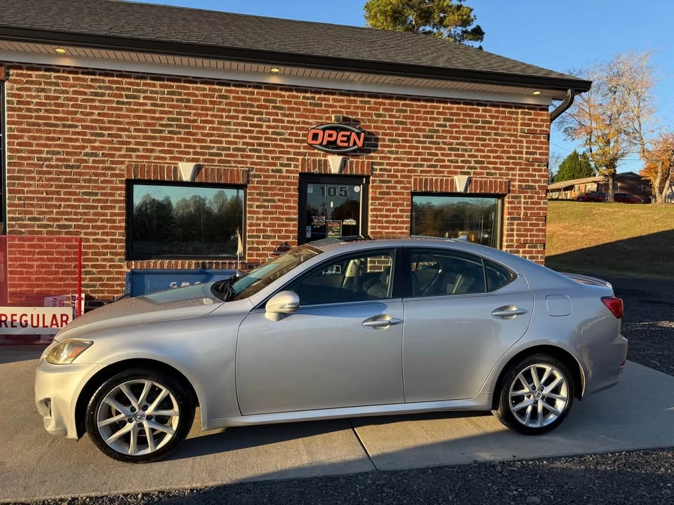 2011 Lexus IS 2nd Gen - Image 2 of 12