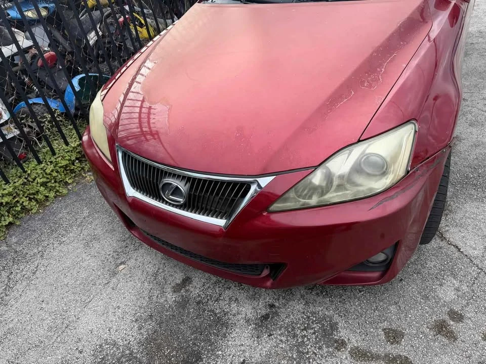 2011 Lexus IS 2nd Gen - Image 3 of 4