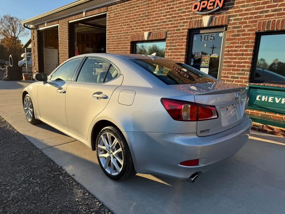 2011 Lexus IS 2nd Gen - Image 3 of 12