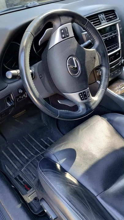 2011 Lexus IS 2nd Gen - Image 7 of 12