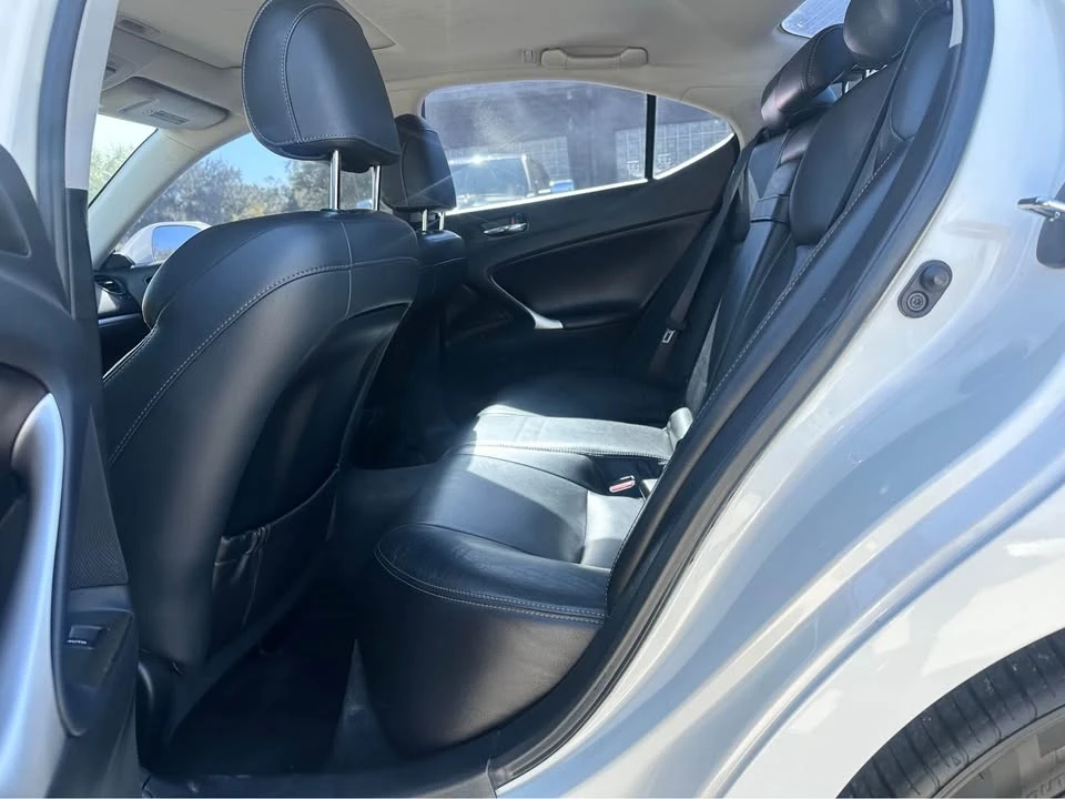 2011 Lexus IS 2nd Gen - Image 12 of 13