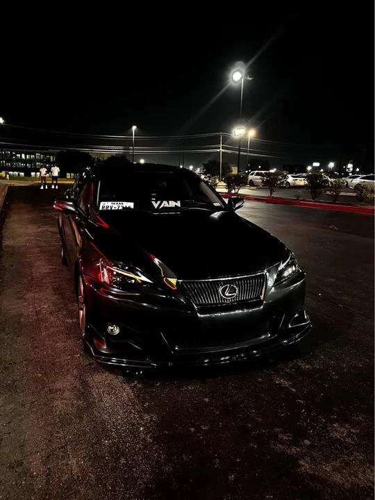 2011 Lexus IS 2nd Gen - Image 2 of 3