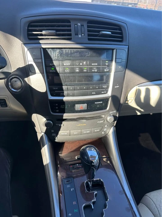 2011 Lexus IS 2nd Gen - Image 9 of 9