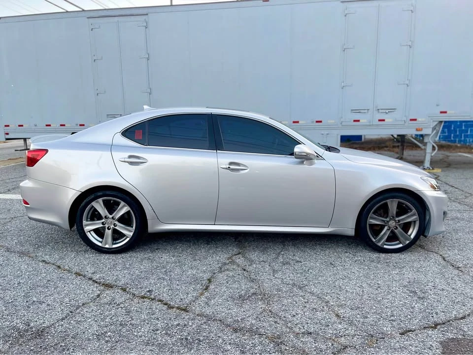 2011 Lexus IS 2nd Gen - Image 7 of 13
