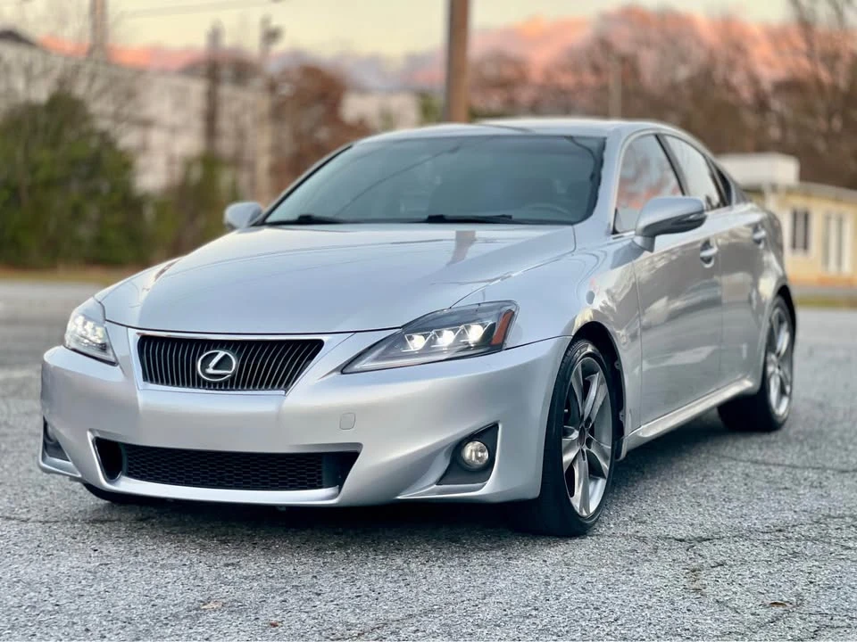 2011 Lexus IS 2nd Gen - Image 2 of 13