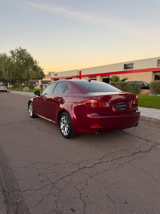 2011 Lexus IS 2nd Gen - Image 6 of 13