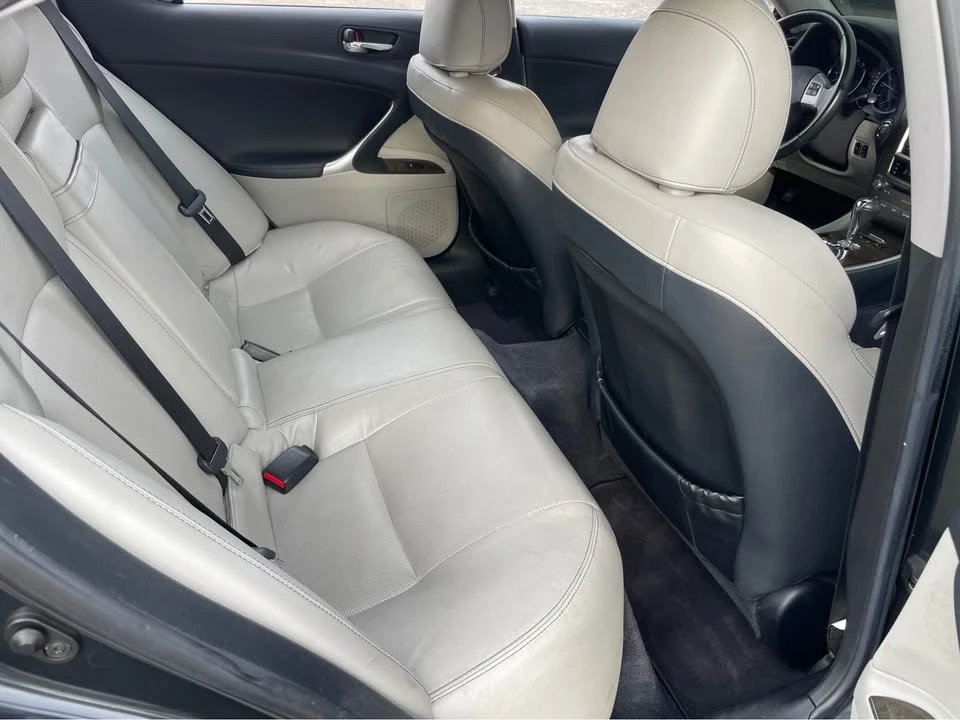 2011 Lexus IS 2nd Gen - Image 9 of 17
