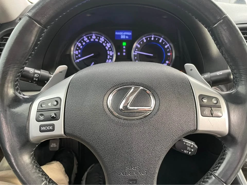 2011 Lexus IS 2nd Gen - Image 15 of 17