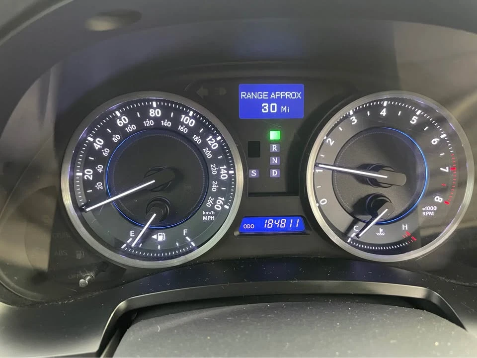 2011 Lexus IS 2nd Gen - Image 14 of 17