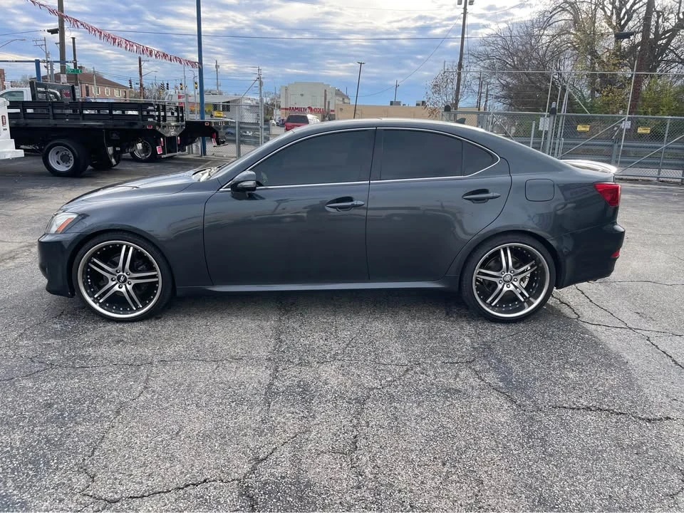 2011 Lexus IS 2nd Gen - Image 5 of 17