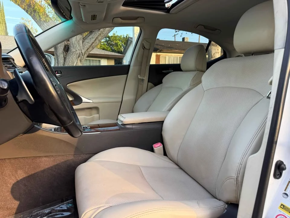 2011 Lexus IS 2nd Gen - Image 10 of 14